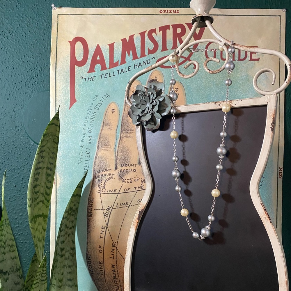 Retired Stella & Dot Necklace